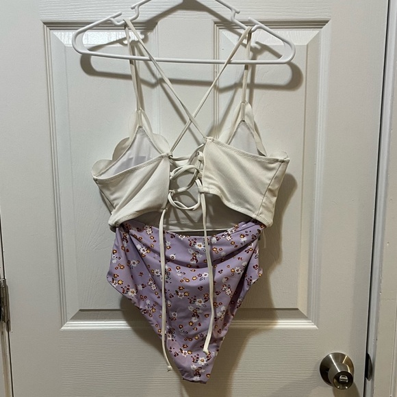 White Scalloped Bikini Top with Floral Lilac High Waisted Bottoms - Picture 4 of 5